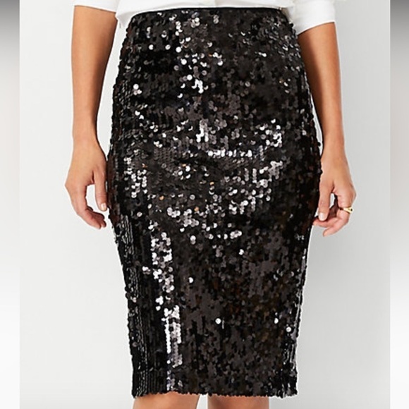 BB Dakota black sequin pencil skirt. Size small